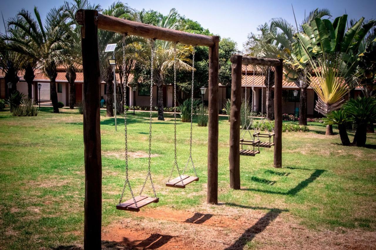 Villa De Holanda Parque Hotel Holambra Esterno foto